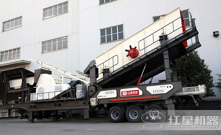 車載流動錘式破碎機多少錢？產(chǎn)量多高？